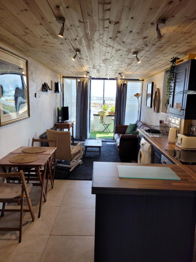 The Old Boat House Apartment